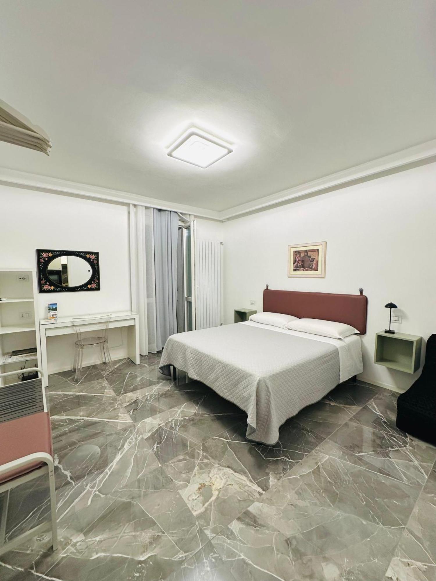 Dimora In Pieno Centro Apartment มาเตรา ภายนอก รูปภาพ